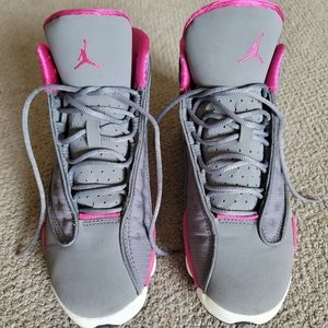 Jordan 13 Cool Pink Grey ALMOST NEW SZ 6y 8w